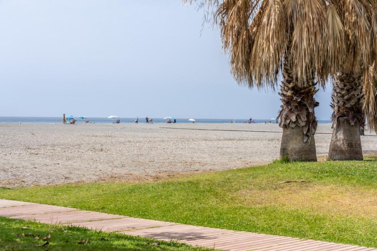 Lujo Frente Al Mar. Luxury On The Beachfront. Motril Exteriör bild